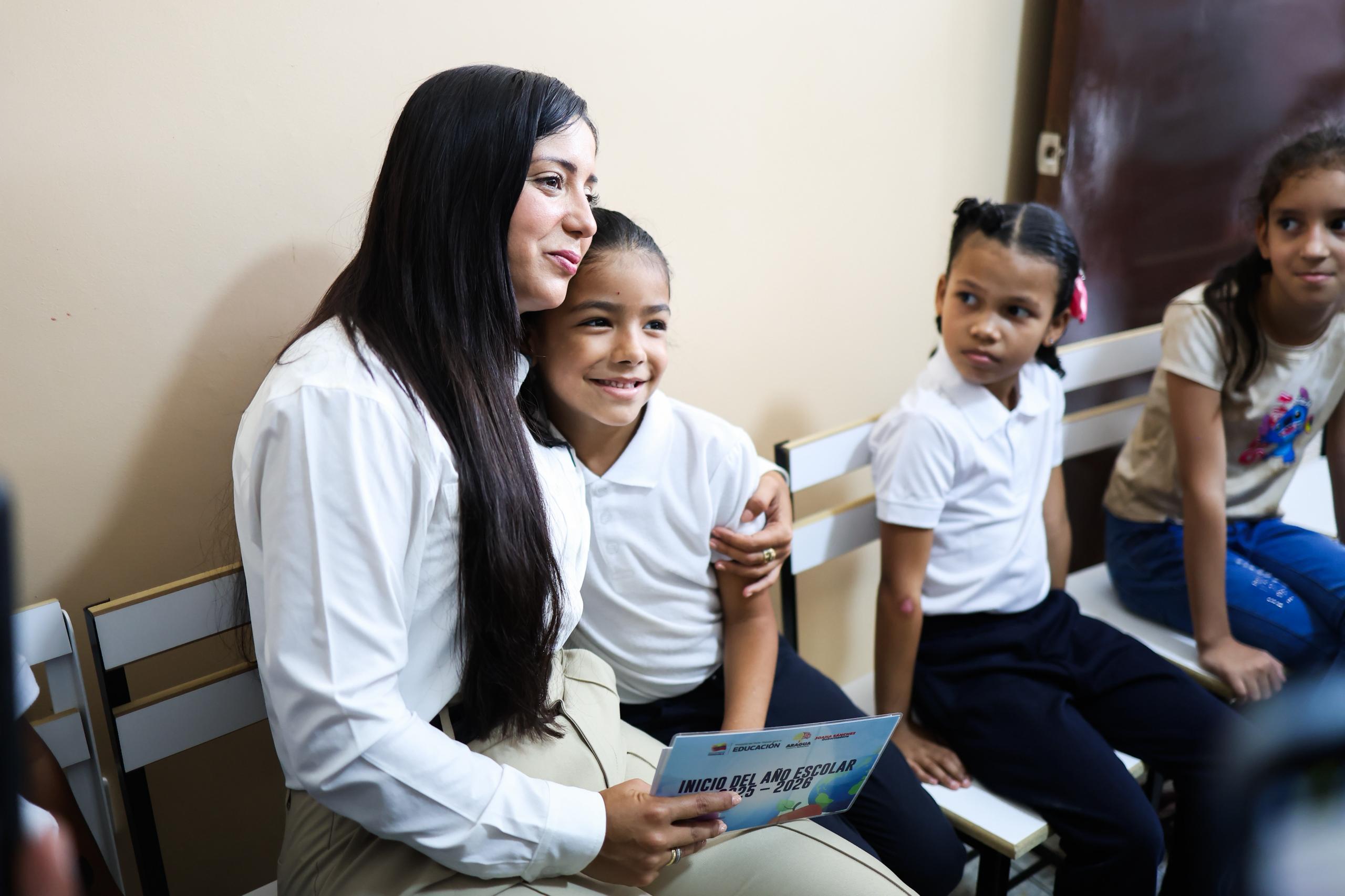 Gobierno de Aragua califica como efectiva la vuelta a clases con más de 1.280 escuelas abiertas