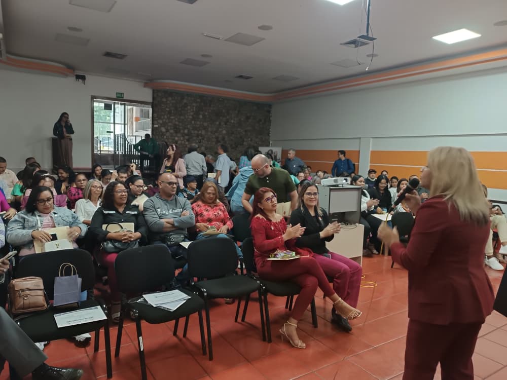 PRIMER CONGRESO DE PREVENCIÓN Y CONCIENCIACIÓN SOBRE EL SUICIDIO SE REALIZÓ CON ÉXITO EN MARACAY
